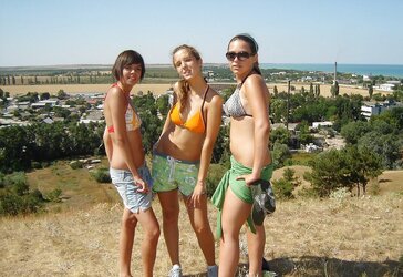 Lovely Teenager Gals - VIII