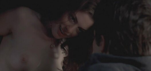 Anne Hathaway super hot pictures