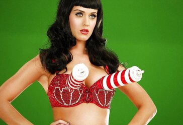 Katy Perry steaming!