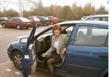 Ann from the countryside demonstrating bare