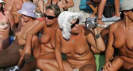 Beach ladies 7.