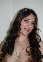 Tastey Buxomy Gal