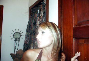 Splendid Light-Haired Mummy-Tart