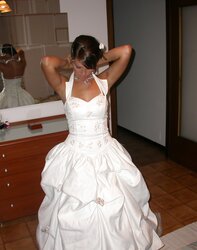 Wifey gets porked on roof