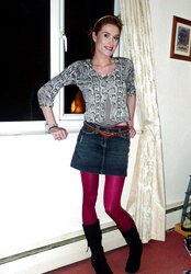 Hotlegs- super-steamy inexperienced mature