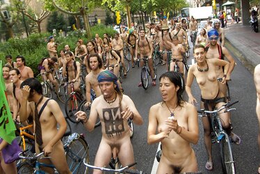 World Bare Bike Rail
