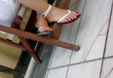 Ultra-Cute Gams and Soles