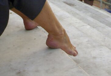 Ultra-Cute Gams and Soles