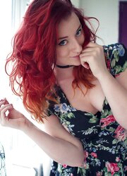 Necia Navine
