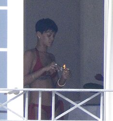 Rihanna-BARE- WARM SUPER-FUCKING-HOT SUPER-FUCKING-HOT !!!!! NO FAKE