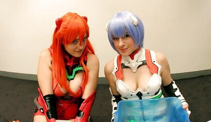 Cosplay non naked honeys