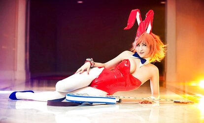 Cosplay non naked honeys