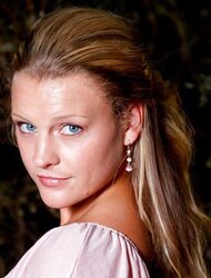 Uncovered Facebook pal Niki Vens