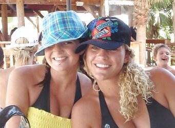 Uncovered Facebook pal Niki Vens