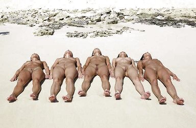 SUMMER FEMMES