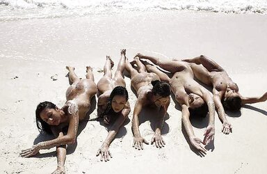SUMMER FEMMES