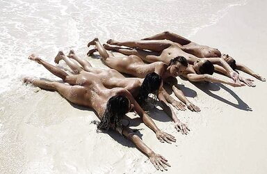 SUMMER FEMMES
