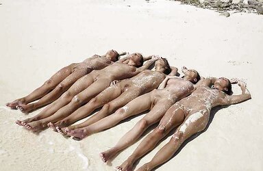 SUMMER FEMMES