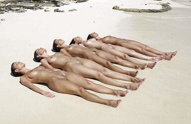 SUMMER FEMMES