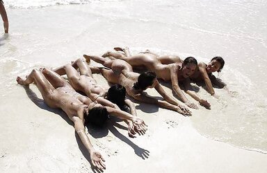 SUMMER FEMMES