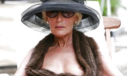 Grasp a granny