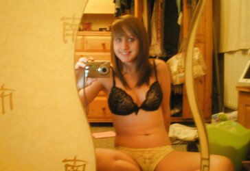 Gorgeous jovencita despues de ducharse