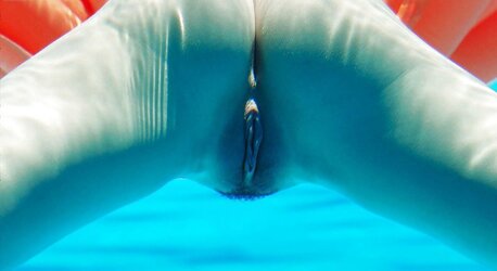 Under water fellatio pics