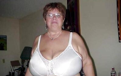 Webtastic Exclusive: Massive Miss D. - Vol.