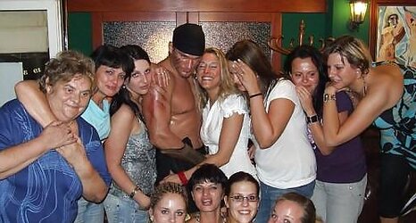 Nymphs and Gladiator Masculine Stripper (Real soiree-CFNM)