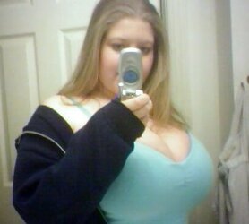 Buxom Amateurs - Huge-Boobed GFs