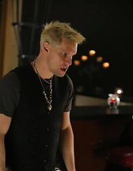 Dylan Vox - Brad Benton