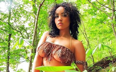 Jiggly Uber-Sexy Stunners Titties, Tits
