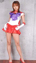 Hotlegs-asian saucy