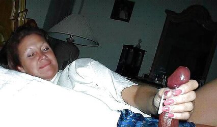 Mostly Mature Ladies, Weenie in Forearm