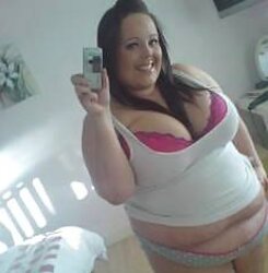 Luxurious PLUMPER Girl