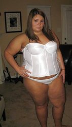 Luxurious PLUMPER Girl