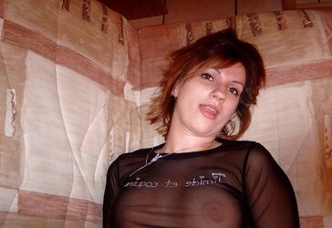 REMARKABLE FRENCH VIVIANNE POSING