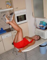 REMARKABLE FRENCH VIVIANNE POSING