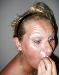 Stolen Pictures - Gang of Gals in Holidays Part