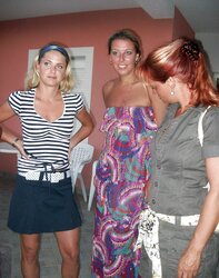 Stolen Pictures - Gang of Gals in Holidays Part