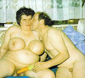 Vintage PLUMPER bevy