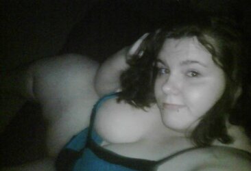 nineteen Y.O. PLUMPER Emo Gal