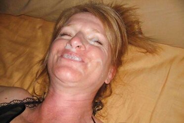 Mummy and mature oral jobs and facials