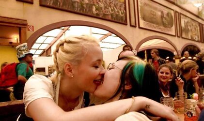 Smooch Smooch F4F