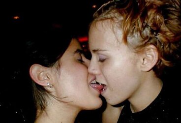Smooch Smooch F4F