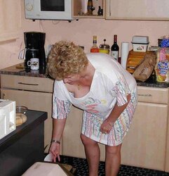 Super Scorching Moms