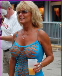 Super Scorching Moms
