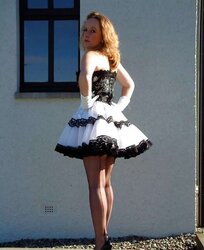 Hotlegs-dame stephanie