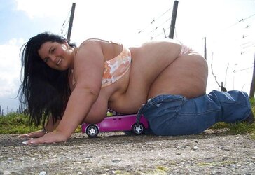 Mature PLUMPER-chicks