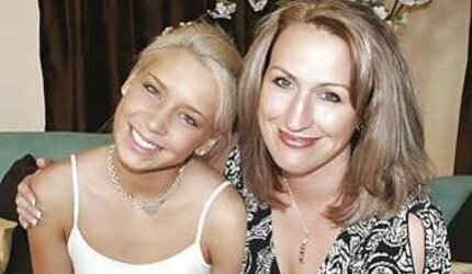 Mom Joey and daughter's pal Kacey - callboy, plumb my mom